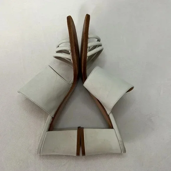 Coach Suede Off White Block Heel Strap Sandals size 7.5 - Picture 9 of 11